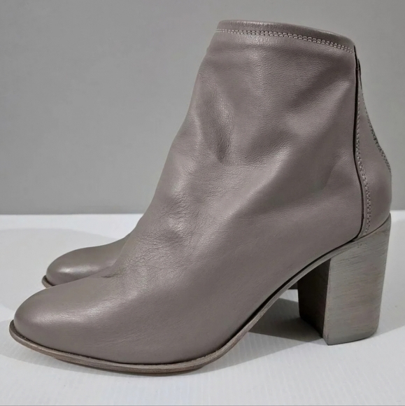 Chocolat Blu Boston Ankle Boot Womens EU 38 Taupe Gray Leather Block Heel Fall - Picture 1 of 16